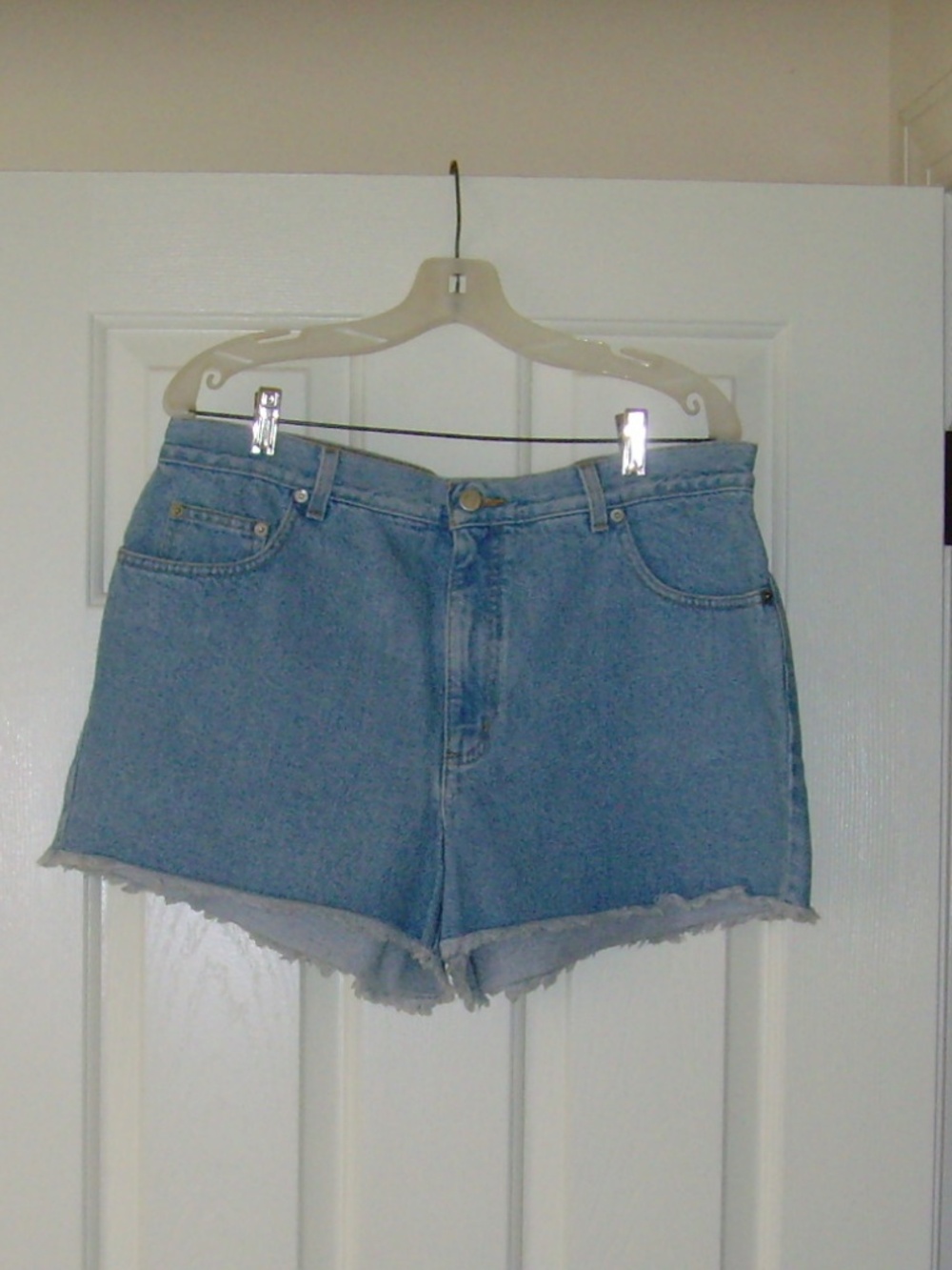 London Jeans Cut-Off Shorts - 16